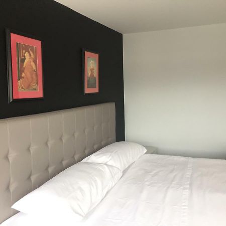 Hotel Garden City Boutique Фусагасуга Екстериор снимка