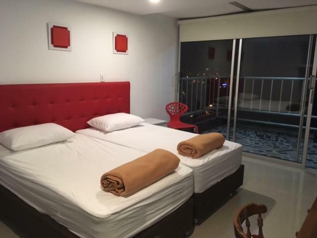 Hotel Garden City Boutique Фусагасуга Екстериор снимка