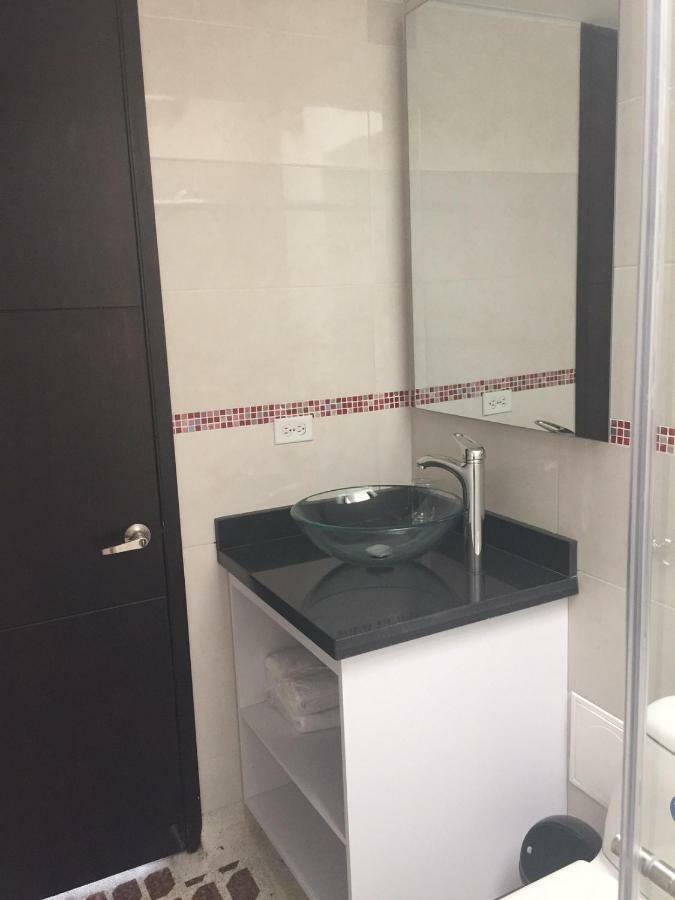 Hotel Garden City Boutique Фусагасуга Екстериор снимка