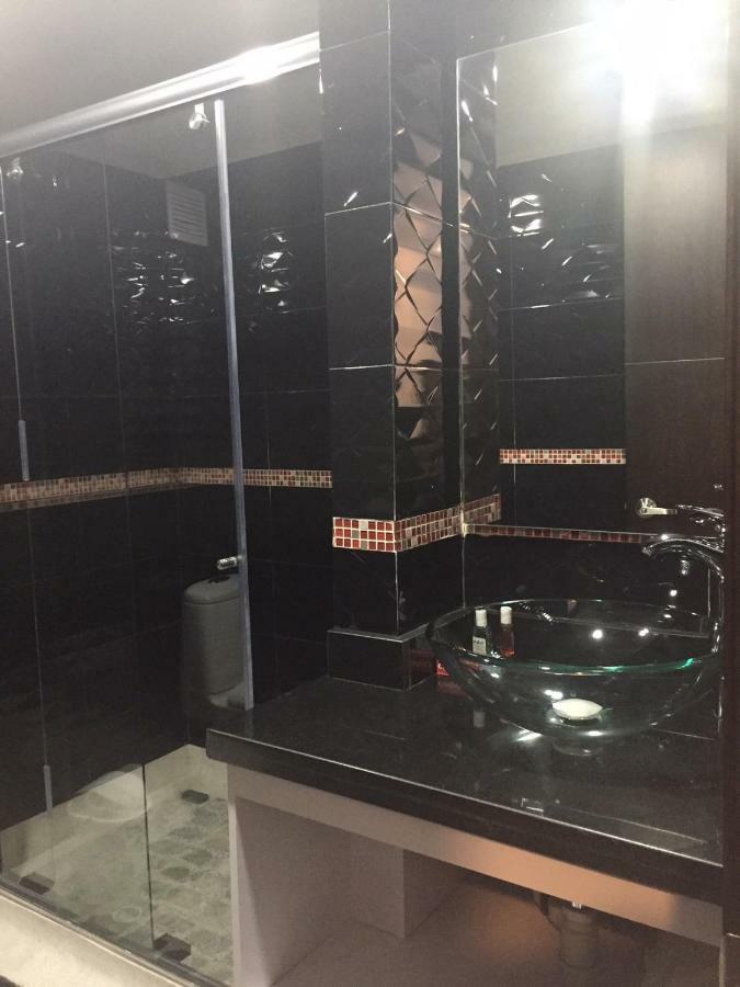 Hotel Garden City Boutique Фусагасуга Екстериор снимка