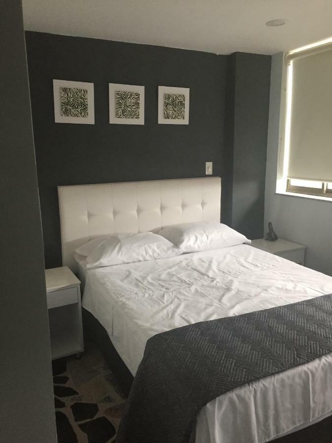 Hotel Garden City Boutique Фусагасуга Екстериор снимка