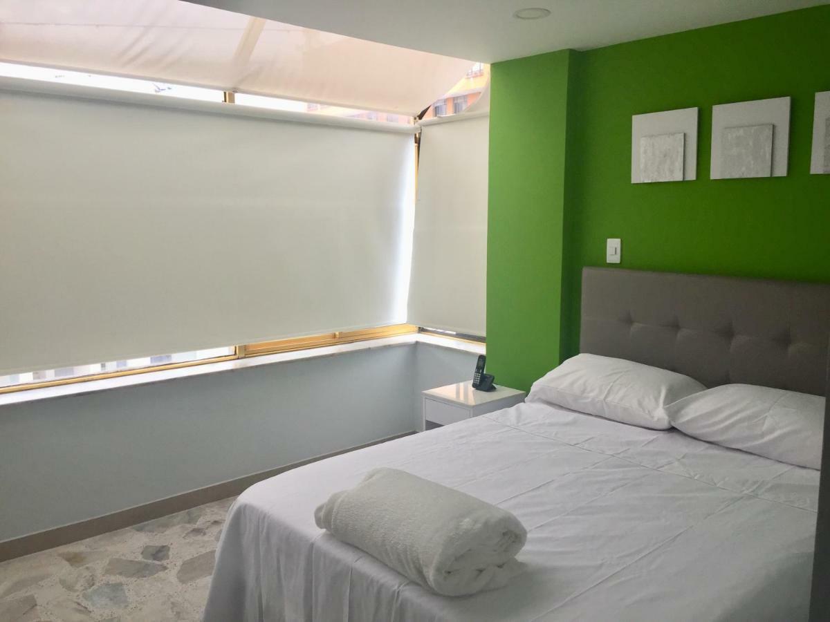 Hotel Garden City Boutique Фусагасуга Екстериор снимка